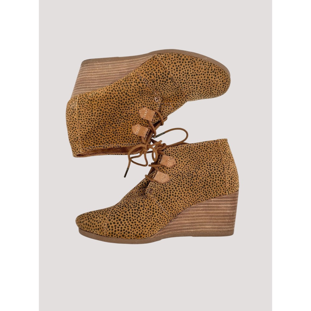 TOMS Kala Suede Wedge Bootie Tan Mini Cheetah Print Lace Up Ankle Boots 9